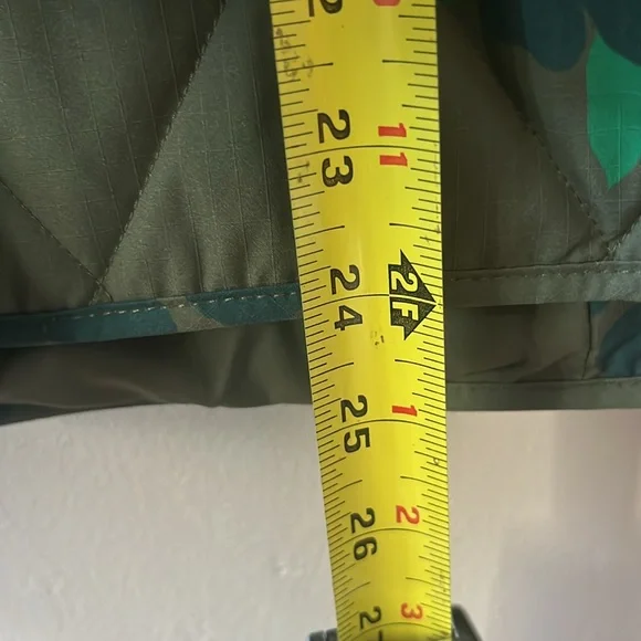 Tiny Cottons, The Tiny Big Sister, Flowers Quilted Coat.
Size 36 - Picture 5 of 5